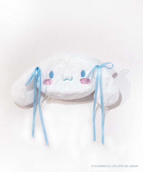MAJESTIC LEGON(マジェスティックレゴン)の「シナモロール ふわふわポーチ(ポーチ・レディース・オフホワイト・FREE)」の2枚目の写真