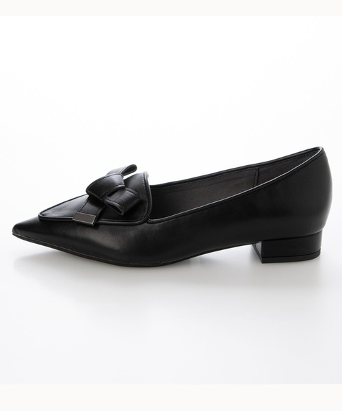 Fin（フィン）の「ポインテッドトゥリボンローファー【低反発スポンジ入り】（ローファー・レディース・ブラック/ブラウン/アイボリー・22.5cm/23cm/23.5cm/24cm/24.5cm/25cm）」の4枚目の写真