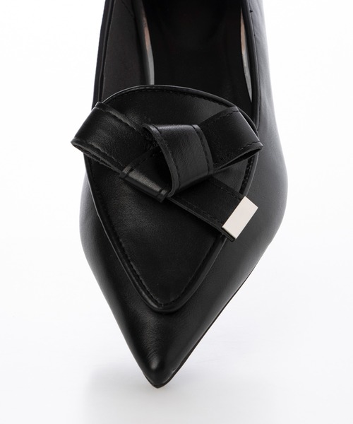 Fin（フィン）の「ポインテッドトゥリボンローファー【低反発スポンジ入り】（ローファー・レディース・ブラック/ブラウン/アイボリー・22.5cm/23cm/23.5cm/24cm/24.5cm/25cm）」の8枚目の写真