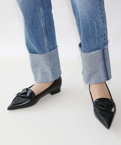 Fin（フィン）の「ポインテッドトゥリボンローファー【低反発スポンジ入り】（ローファー・レディース・ブラック/ブラウン/アイボリー・22.5cm/23cm/23.5cm/24cm/24.5cm/25cm）」の9枚目の写真