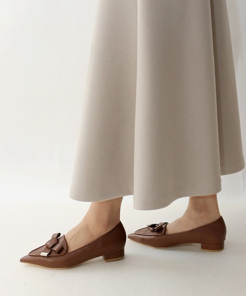 Fin（フィン）の「ポインテッドトゥリボンローファー【低反発スポンジ入り】（ローファー・レディース・ブラック/ブラウン/アイボリー・22.5cm/23cm/23.5cm/24cm/24.5cm/25cm）」の10枚目の写真