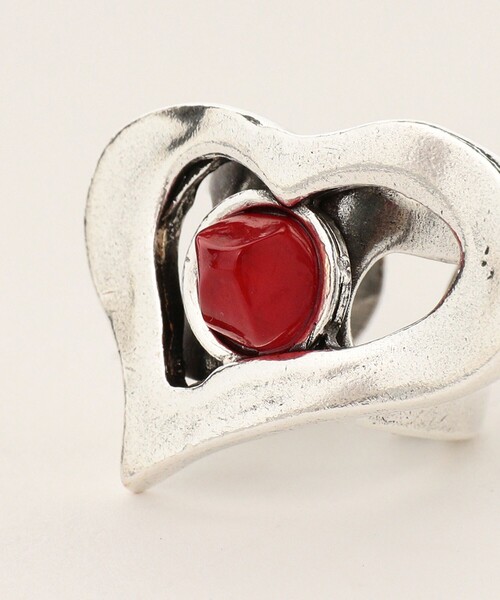 Ray BEAMS(レイビームス)の「Otro Accesorio / ハート ストーン リング(リング・レディース・ホワイト/レッド・ONE SIZE)」の7枚目の写真