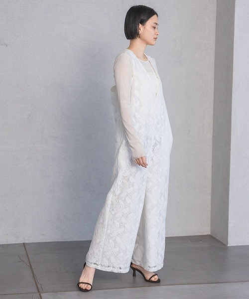 A part by（アパートバイ）の「レースＶサロペット（サロペット/オーバーオール・レディース・オフホワイト/ブラック・FREE）」の5枚目の写真