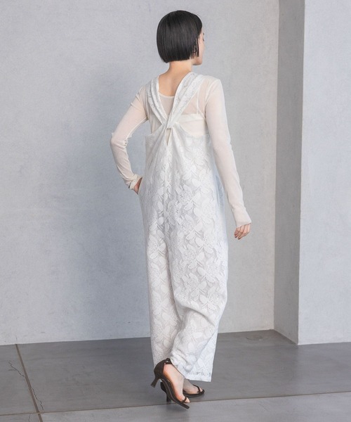 A part by（アパートバイ）の「レースＶサロペット（サロペット/オーバーオール・レディース・オフホワイト/ブラック・FREE）」の6枚目の写真