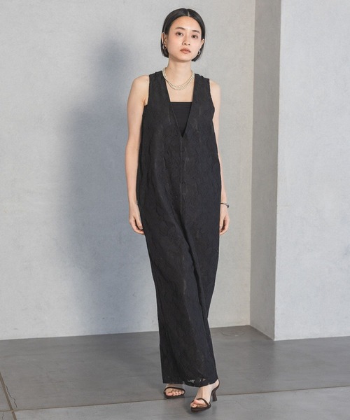 A part by（アパートバイ）の「レースＶサロペット（サロペット/オーバーオール・レディース・オフホワイト/ブラック・FREE）」の11枚目の写真