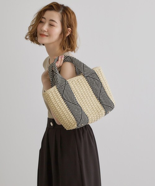 grove（グローブ）の「ペーパー巾着コードラメ2WAYトート（トートバッグ・レディース・アイボリー/グレー/ベージュ/ライトベージュ・00）」の6枚目の写真