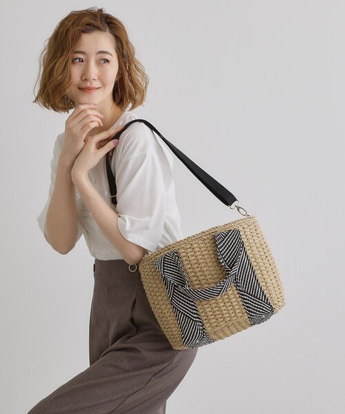 grove（グローブ）の「ペーパー巾着コードラメ2WAYトート（トートバッグ・レディース・アイボリー/グレー/ベージュ/ライトベージュ・00）」の10枚目の写真