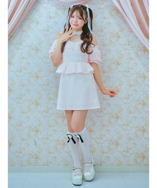 Me roir(ミーロワール)の「レースペプラムワンピース(ワンピース・レディース・ブルー/ピンク/ホワイト・M)」の3枚目の写真
