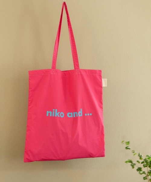 niko and...(ニコアンド)の「オリジナル ニコロゴ カラートート(トートバッグ・レディース・オレンジ/ライトグレー/ブルー/ブラック/ピンク/ブラウン/その他3/その他2/その他1・0)」の5枚目の写真