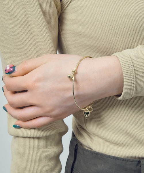 GOLDY（ゴールディ）の「ペピー ハート チャーム バングル（バングル/リストバンド・レディース・シルバー×ゴールド/ゴールド/シルバー・FREE）」の8枚目の写真