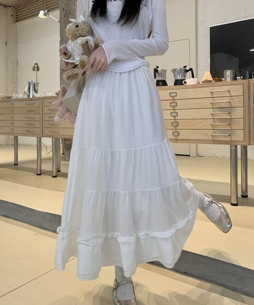 shopnikoniko（ショップニコニコ）の「ロングスカート 白 黒 フリル ティアード ロング ボリューム スカート（スカート・レディース・ホワイト/ブラック・フリー）」の13枚目の写真