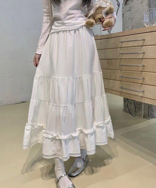 shopnikoniko（ショップニコニコ）の「ロングスカート 白 黒 フリル ティアード ロング ボリューム スカート（スカート・レディース・ホワイト/ブラック・フリー）」の14枚目の写真