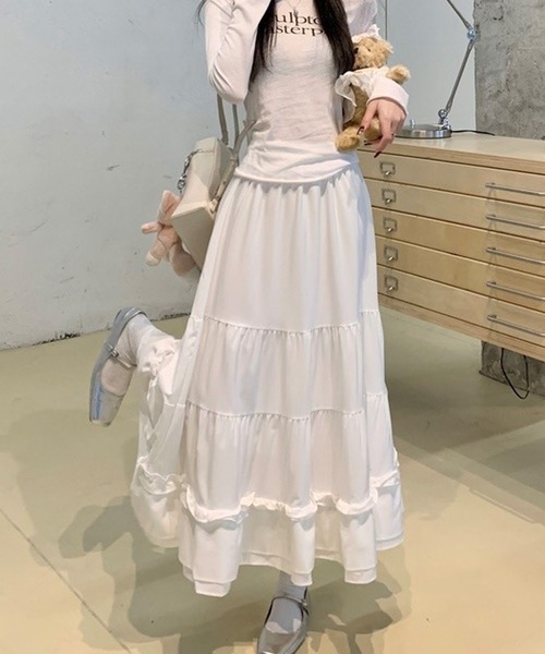 shopnikoniko（ショップニコニコ）の「ロングスカート 白 黒 フリル ティアード ロング ボリューム スカート（スカート・レディース・ホワイト/ブラック・フリー）」の17枚目の写真