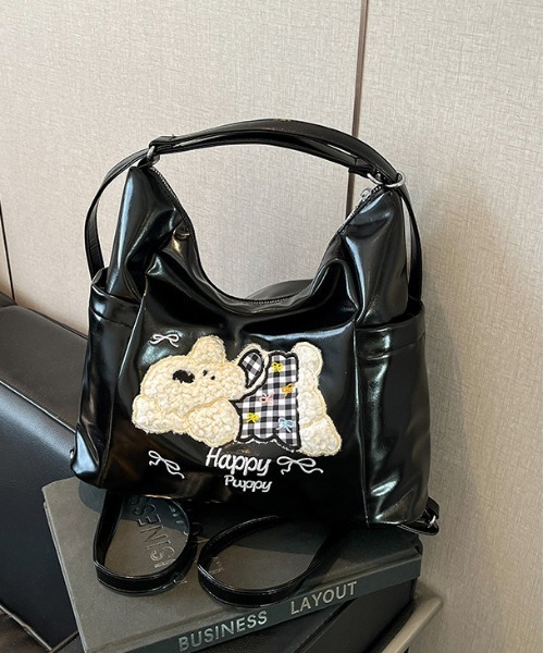 gossip!ロサンゼルス(ゴシップロサンゼルス)の「Y2K 3D刺繍 くまマルチポケット 大容量 A4収納可能 通勤斜めがけバッグ(ショルダーバッグ・レディース・ブルー/ホワイト/ブラック・FREE)」の21枚目の写真