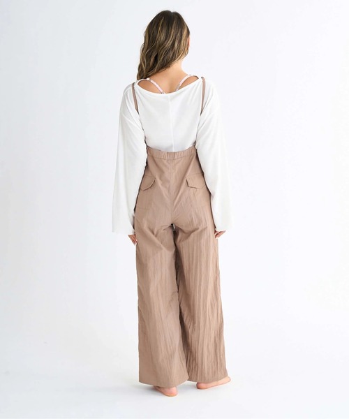 ROXY（ロキシー）の「RAD STUFF /ロキシーサロペット（サロペット/オーバーオール・レディース・ブラック/ブラウン/グリーン・SMALL/MEDIUM/LARGE）」の6枚目の写真