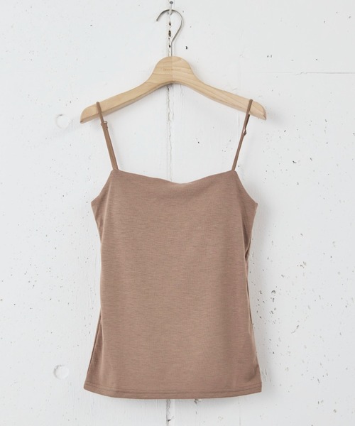 Doux archives（ドゥアルシーヴ）の「カップ付きキャミソール（キャミソール・レディース・キャメル/ブラック/オフホワイト・FREE）」の3枚目の写真