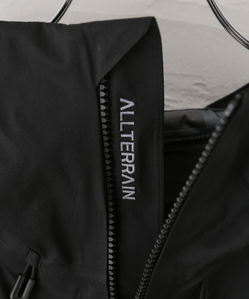 セール】【DESCENTE ALLTERRAIN】81 L3L OVER SHELL JAC