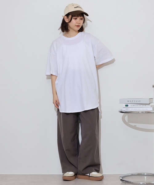 FUNALIVE(ファンアライブ)の「Round hem oversized T-shirt / ラウンドヘム オーバーTシャツ unisex(Tシャツ/カットソー・メンズ・オフホワイト/杢グレー/ダークグリーン/ブラック/ベージュ/チャコール・M/L/XL)」の10枚目の写真