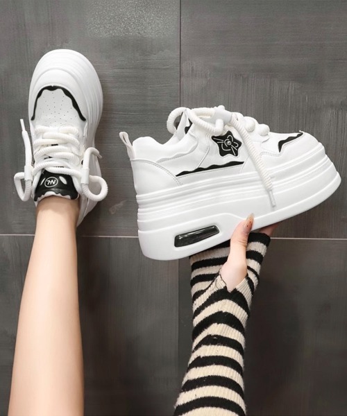 【ALDO】チャーム ★ お洒落 ★ 脚長効果 ★ 厚底・スニーカー 厚底スニーカー ローカット靴 レディース[品番：II000009434