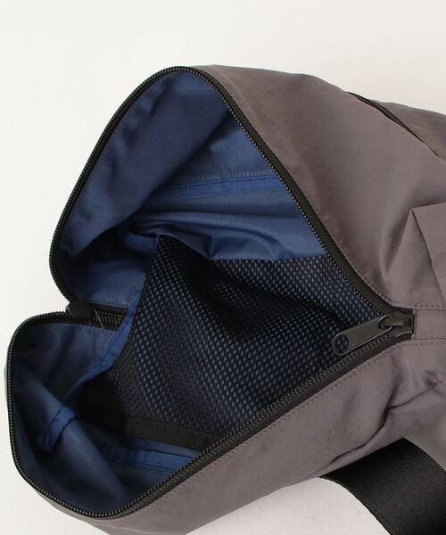 MAISON mou(メゾンムー)の「【SiiLo/シーロ】CRUMPLE スパイラルウェストバッグ(ショルダーバッグ・レディース・ベージュ/パープル/ブラック/ダークグレー・FREE)」の7枚目の写真