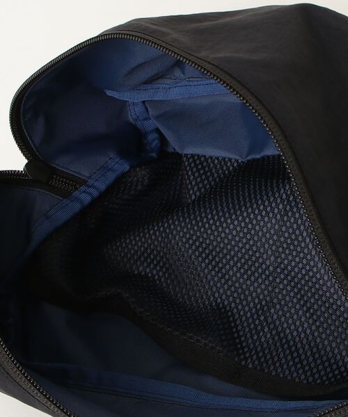 MAISON mou(メゾンムー)の「【SiiLo/シーロ】CRUMPLE スパイラルウェストバッグ(ショルダーバッグ・レディース・ベージュ/パープル/ブラック/ダークグレー・FREE)」の8枚目の写真