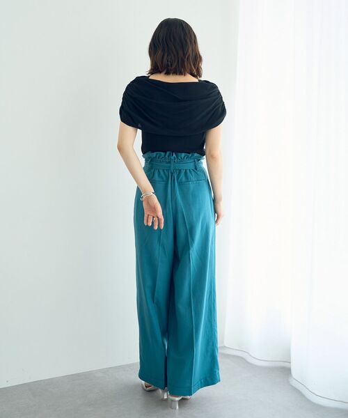 YECCA VECCA(イェッカヴェッカ)の「ベルテッドリネン混ワイドパンツ(その他パンツ・レディース・ライトベージュ/ブルーグリーン/ネイビー・FREE)」の19枚目の写真