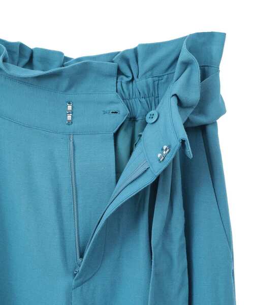 YECCA VECCA(イェッカヴェッカ)の「ベルテッドリネン混ワイドパンツ(その他パンツ・レディース・ライトベージュ/ブルーグリーン/ネイビー・FREE)」の9枚目の写真