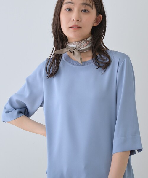 INDIVI（インディヴィ）の「【洗える／5分袖】シルク風素材オフィスブラウス（シャツ/ブラウス・レディース・ネイビー系5/ライトブルー/ピンク系1/ネイビー/ライトグレー/ホワイト/ブルー系5・38/34/15 /13/05）」の4枚目の写真