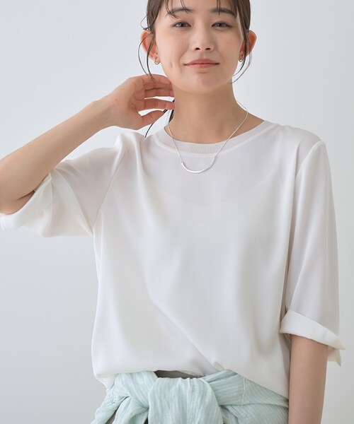 INDIVI（インディヴィ）の「【洗える／5分袖】シルク風素材オフィスブラウス（シャツ/ブラウス・レディース・ネイビー系5/ライトブルー/ピンク系1/ネイビー/ライトグレー/ホワイト/ブルー系5・38/34/15 /13/05）」の9枚目の写真