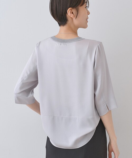 INDIVI（インディヴィ）の「【洗える／5分袖】シルク風素材オフィスブラウス（シャツ/ブラウス・レディース・ネイビー系5/ライトブルー/ピンク系1/ネイビー/ライトグレー/ホワイト/ブルー系5・38/34/15 /13/05）」の16枚目の写真