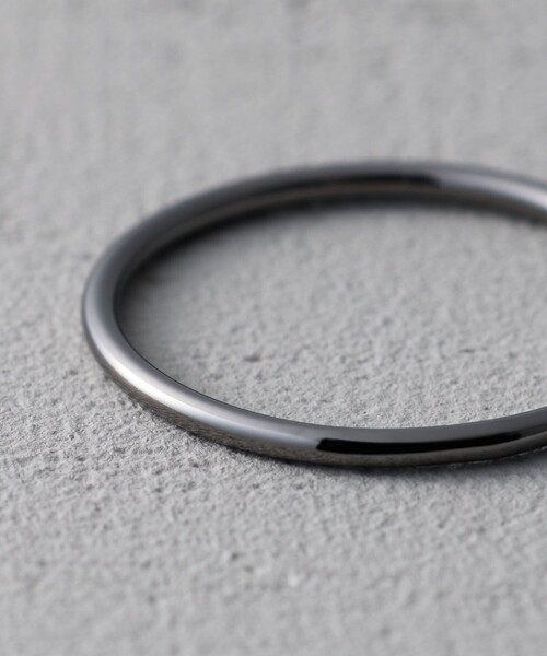 and cloud（アンドクラウド）の「Ink Skinny Ring（リング・レディース・ブラック/シルバー/ブルー・#1/#7/#5/#03/#15/#13/#11/#9）」の6枚目の写真