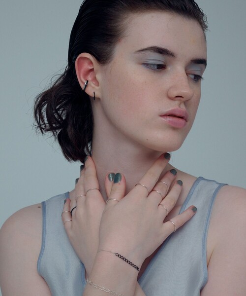 and cloud（アンドクラウド）の「Ink Skinny Ring（リング・レディース・ブラック/シルバー/ブルー・#1/#7/#5/#03/#15/#13/#11/#9）」の7枚目の写真