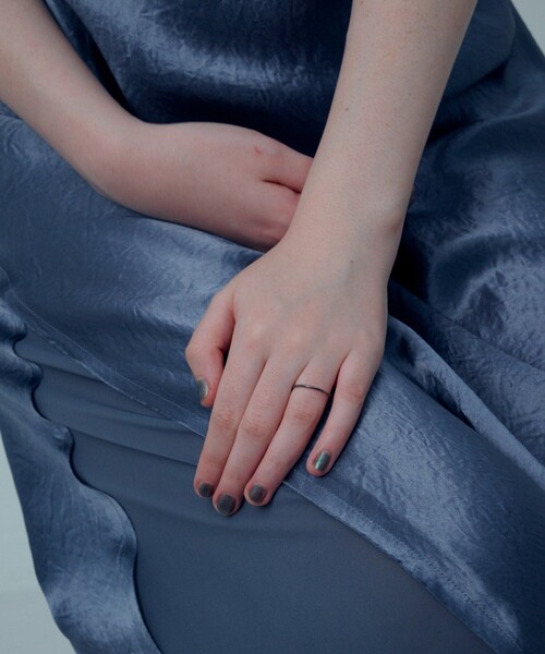 and cloud（アンドクラウド）の「Ink Skinny Ring（リング・レディース・ブラック/シルバー/ブルー・#1/#7/#5/#03/#15/#13/#11/#9）」の11枚目の写真