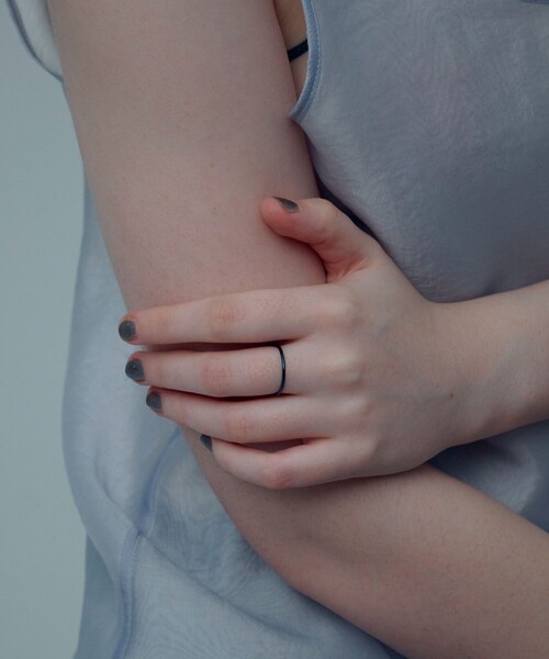 and cloud（アンドクラウド）の「Ink Skinny Ring（リング・レディース・ブラック/シルバー/ブルー・#1/#7/#5/#03/#15/#13/#11/#9）」の17枚目の写真
