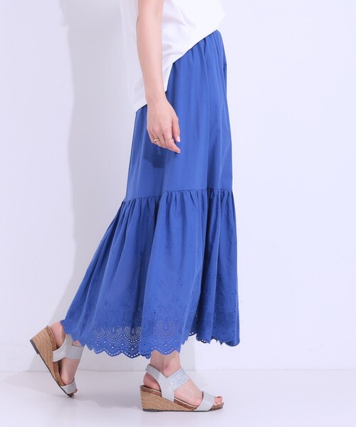 SHOO・LA・RUE(シューラルー)の「スカラップレースが華やか コットンティアードスカート(スカート・レディース・ホワイト/ブルー系その他/ブラック・00)」の4枚目の写真