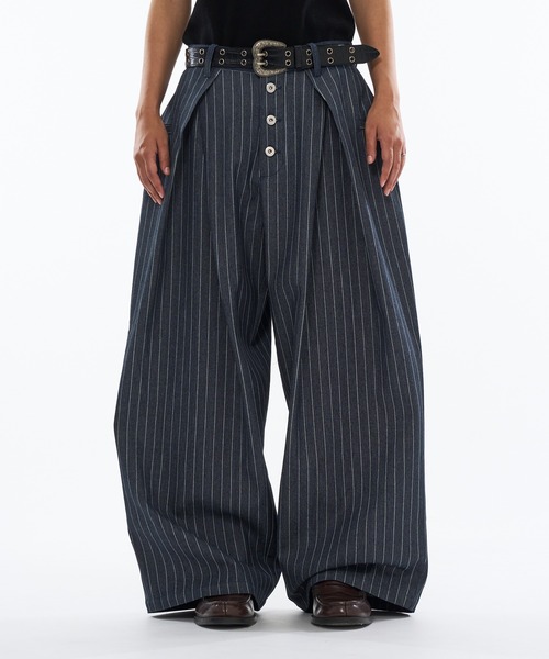 ［完売品］ASSORT CROSS TUCK BAGGY PANTS 5/15(Thu) 12:00〜 ASSORT CROSS TUCK BAGGY PANTS ¥8,910taxin