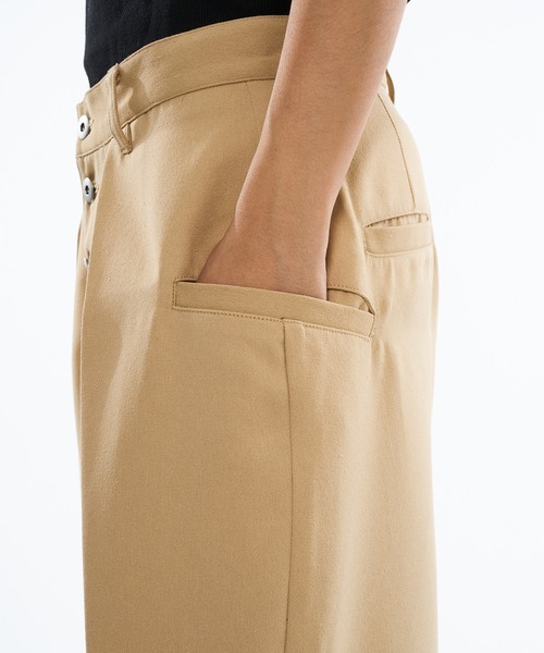 ［完売品］ASSORT CROSS TUCK BAGGY PANTS 新色追加】ASSORT CROSS TUCK BAGGY PANTS / アソートクロス