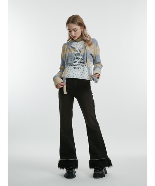 jouetie（ジュエティ）の「ファードッキングフィットフレアデニム（デニムパンツ・レディース・ブラック/ブルー・SMALL/MEDIUM）」の4枚目の写真