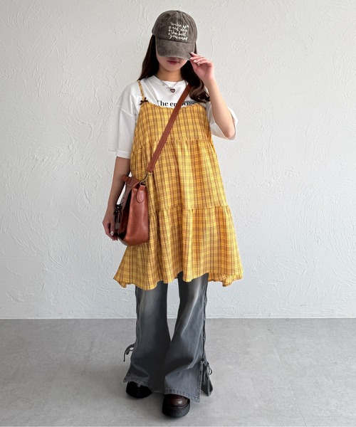kutir(クティール)の「【3サイズ展開】オーバーダイリボンフレアデニムパンツ(デニムパンツ・レディース・ブルー/ブラック/ネイビー/サックスブルー/アイボリー・MEDIUM/LARGE/SMALL)」の9枚目の写真