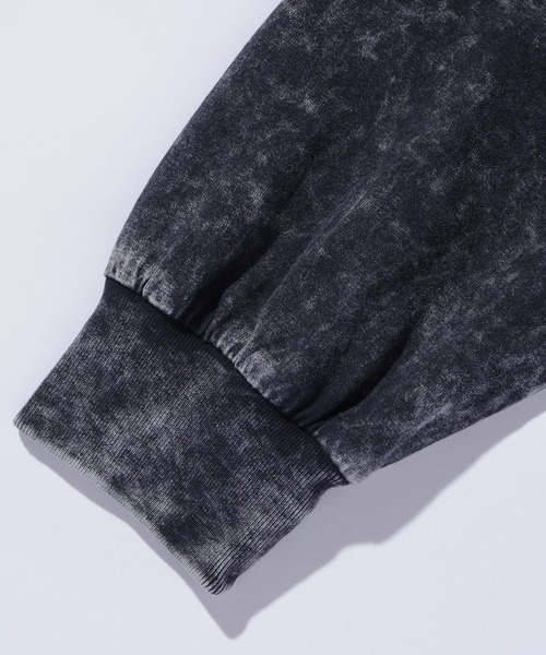 XLARGE（エクストララージ）の「CHEMICAL WASH OVERLAP LOGO L/S POCKET TEE（Tシャツ/カットソー・メンズ・ブラック/ベージュ/ネイビー・S/M/L/XL）」の14枚目の写真