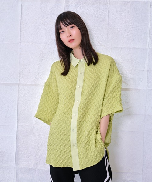 Nora Lily（ノラリリー）の「【Nora Lily】Emboss Wide S/S Shirt(UNISEX)（シャツ/ブラウス・メンズ・ホワイト/ブラック/ライトグリーン・FREE）」の3枚目の写真