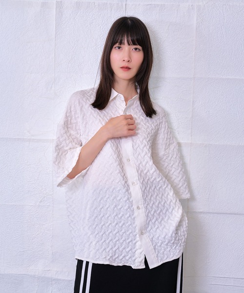 Nora Lily（ノラリリー）の「【Nora Lily】Emboss Wide S/S Shirt(UNISEX)（シャツ/ブラウス・メンズ・ホワイト/ブラック/ライトグリーン・FREE）」の4枚目の写真