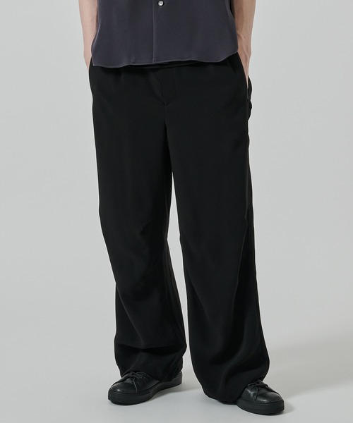 STUDIOUS（ステュディオス）の「【STUDIOUS】ESSENTIAL RELAX PANTS（その他パンツ・メンズ・ダークグレー/ブラック・1/2）」の2枚目の写真