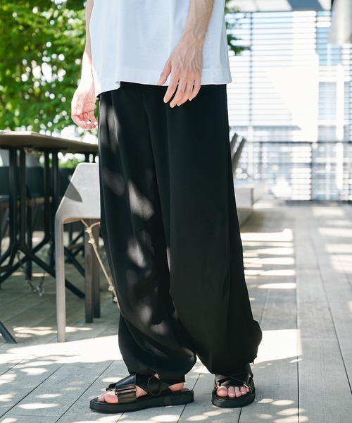 STUDIOUS（ステュディオス）の「【STUDIOUS】ESSENTIAL RELAX PANTS（その他パンツ・メンズ・ダークグレー/ブラック・1/2）」の5枚目の写真