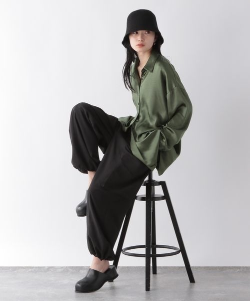 JEANASIS クロップドTシャツ&カーゴパンツ JEANASIS クロップドTシャツ&カーゴパンツ - トップスブランド