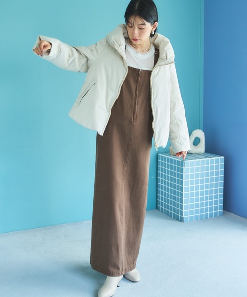 Doux archives（ドゥアルシーヴ）の「【名品・毎年完売】欲しいのお声から！少し大きめサイズ登場！　シームレスボリュームカラーダウン（ダウンジャケット/コート・レディース・チャコールグレー/ブラック/アイボリー・FREE/MEDIUM）」の7枚目の写真