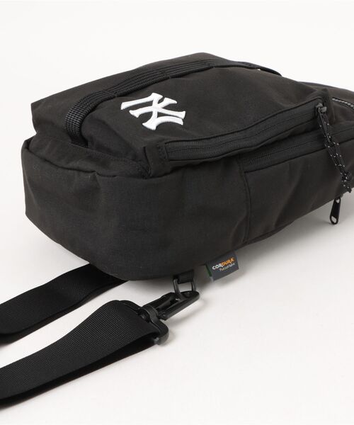 MLB（メジャーリーグベースボール）の「MLB CORDURA ワンポイントロゴボディバッグ1【ヤンキース/ドジャース】（ボディバッグ/ウエストポーチ・レディース・グリーン系その他/ブラック系その他/ブラック/カーキ・FREE）」の6枚目の写真