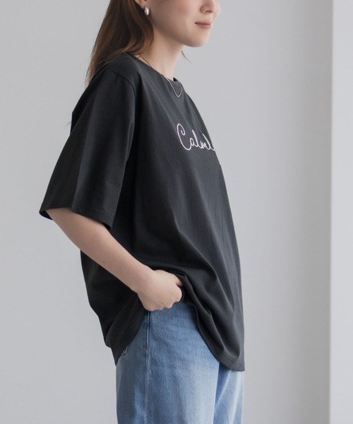 Mac-House(マックハウス)の「T-GRAPHICS メッセージ刺繍Tシャツ(Tシャツ/カットソー・レディース・カーキ/チャコールグレー/ホワイト・M/L)」の14枚目の写真