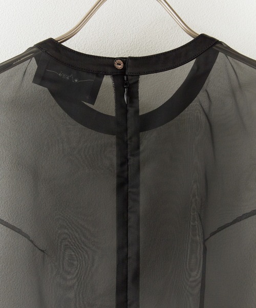 c/est(シーエ)の「c/est/シーエ ELSIE シア―チュニック 秋物 秋服 2026年秋冬(チュニック・レディース・ブラック/ベージュ・FREE)」の18枚目の写真