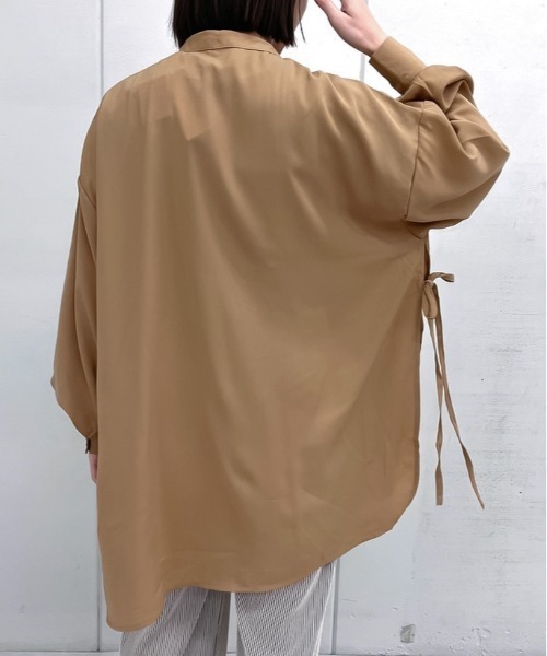 spiritoso(スピリトーゾ)の「【spiritoso】サイドリボンツイルブラウス(シャツ/ブラウス・レディース・ブラック/ベージュ・MEDIUM)」の8枚目の写真